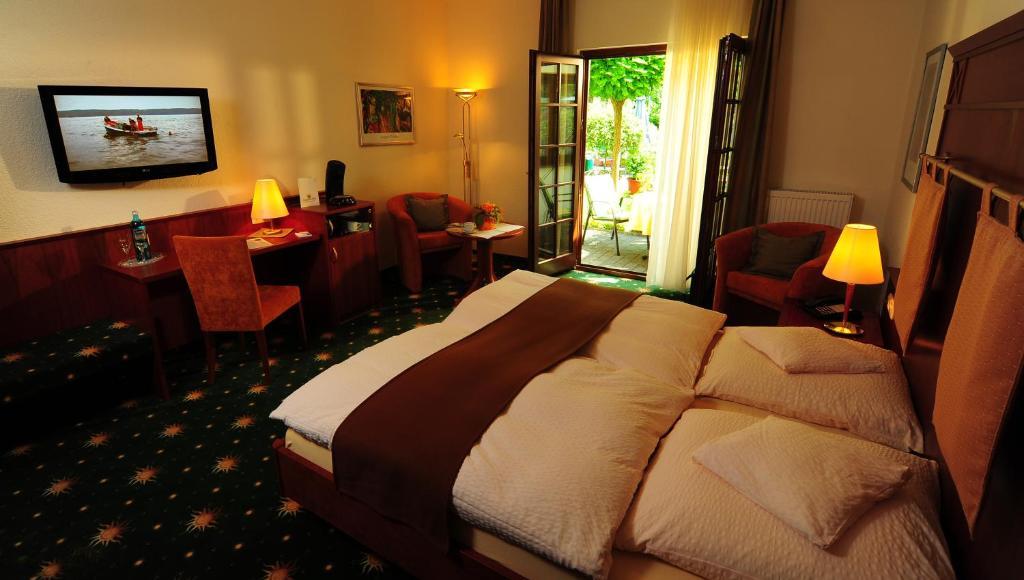 Hotel Restaurant Sonnenhof Weyerbusch Rom bilde