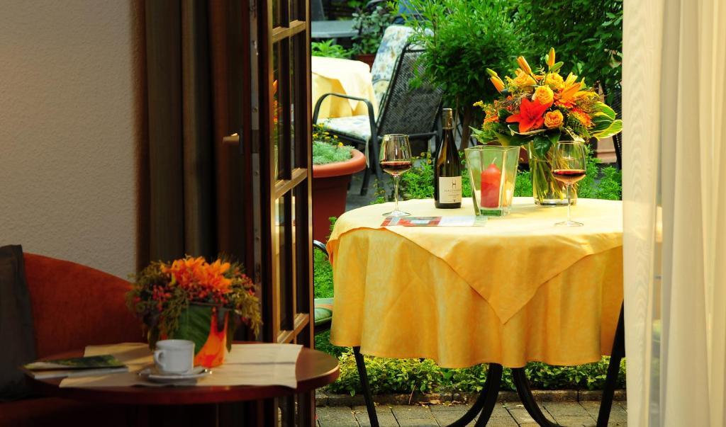 Hotel Restaurant Sonnenhof Weyerbusch Rom bilde