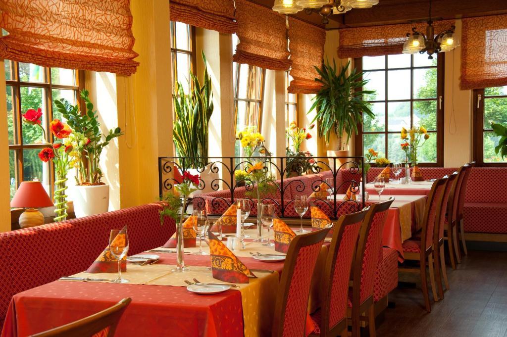 Hotel Restaurant Sonnenhof Weyerbusch Eksteriør bilde