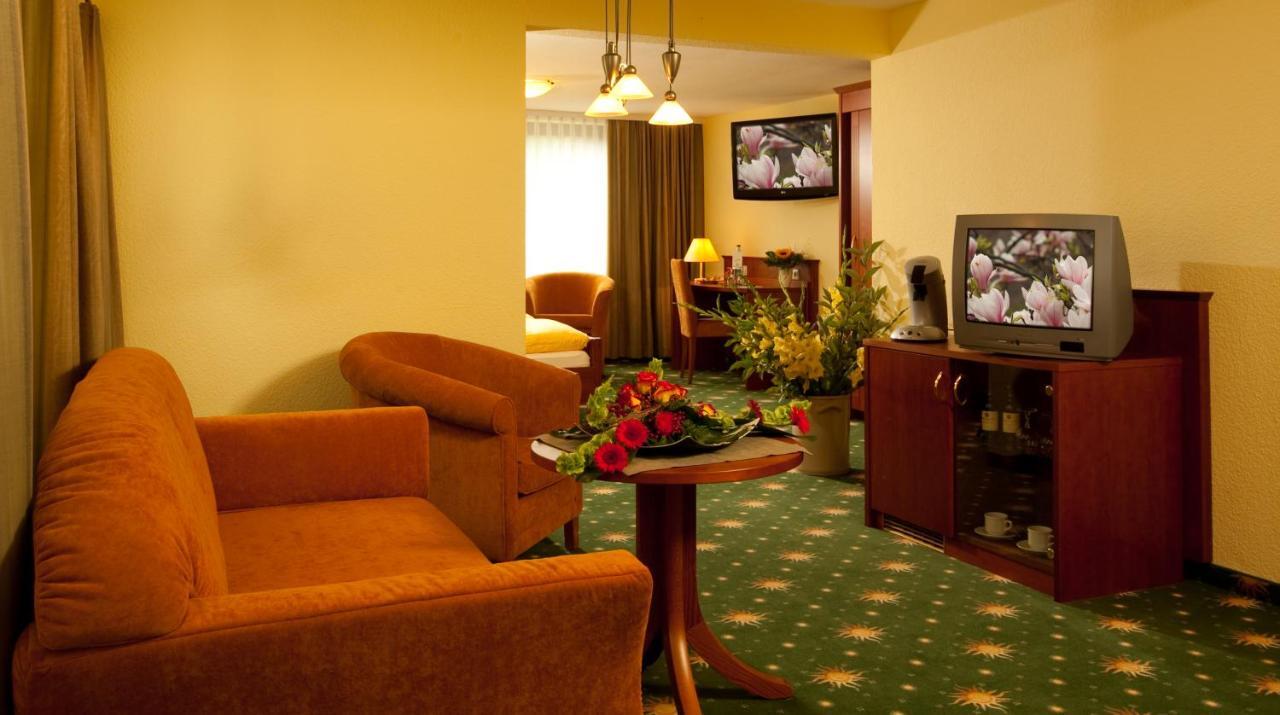 Hotel Restaurant Sonnenhof Weyerbusch Rom bilde